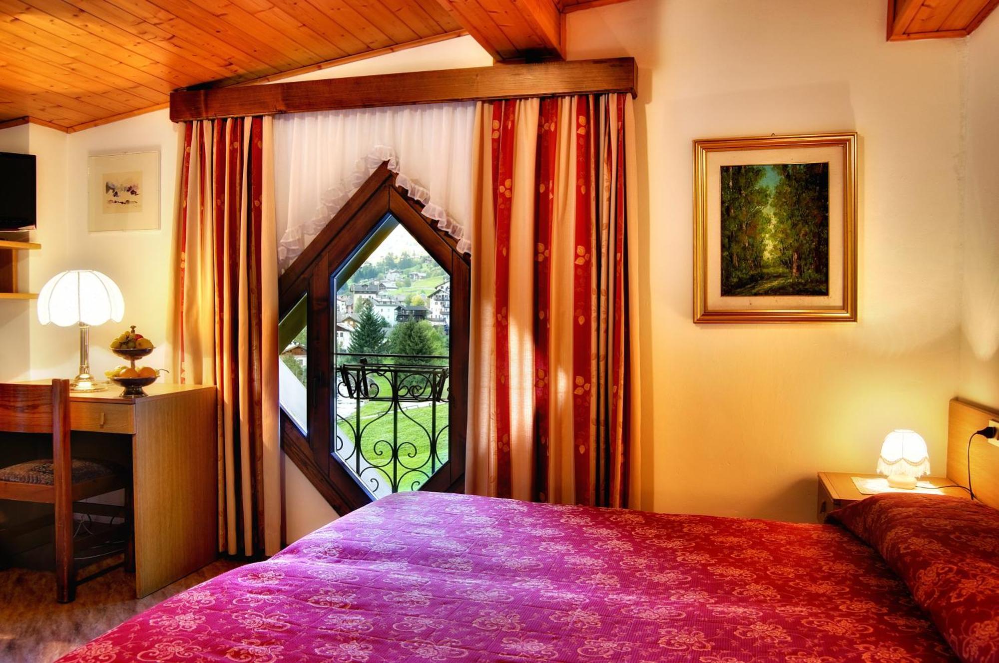 Albergo Miramonti Раби Стая снимка
