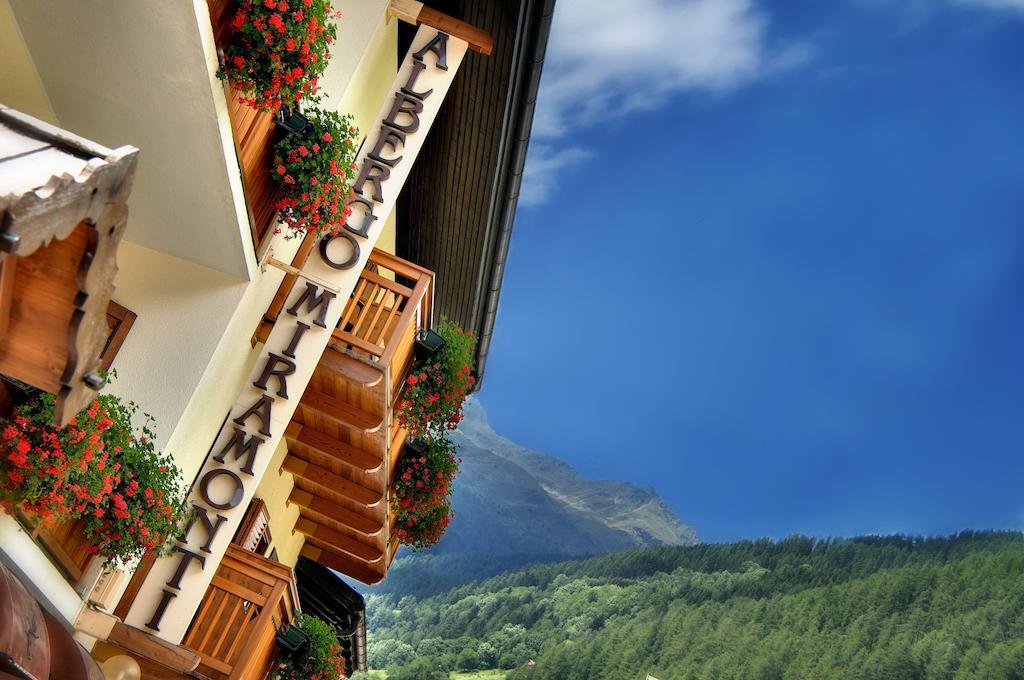 Albergo Miramonti Раби Екстериор снимка